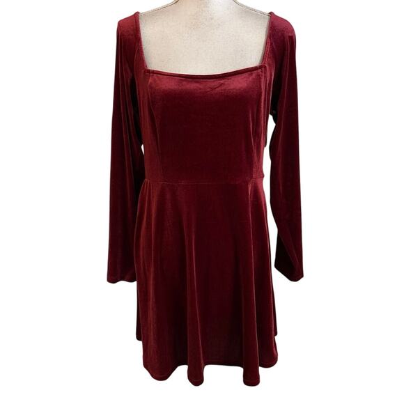 NEW Old Navy L Velvet Long Sleeve Mini Dress Square Neck Fire Scarlet Witchy - Picture 1 of 4